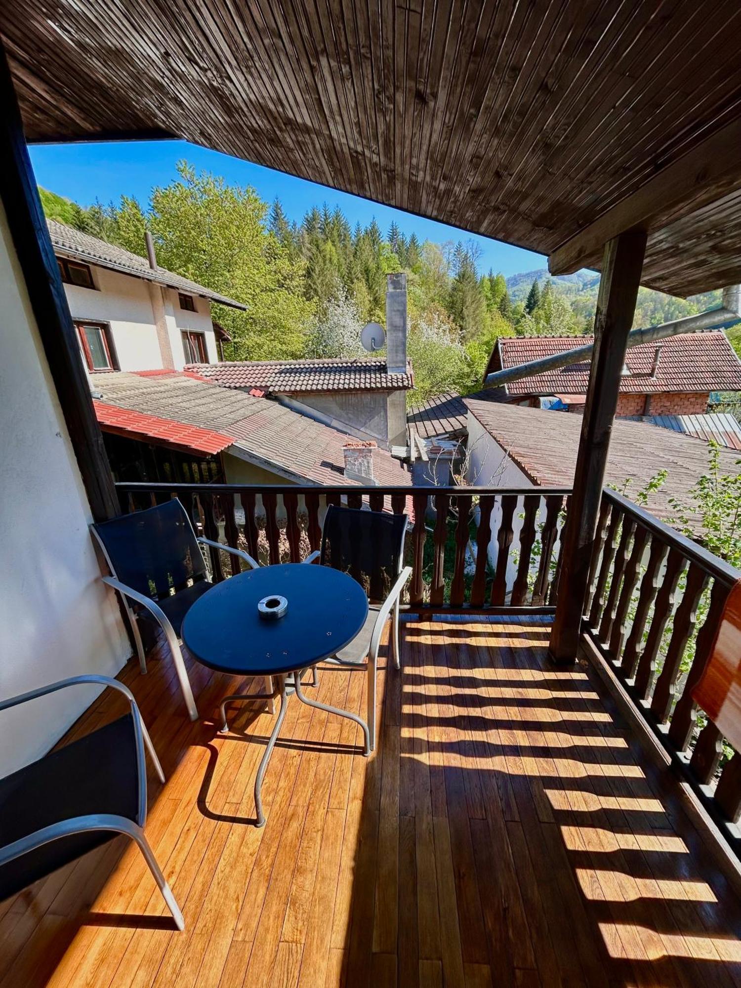 Luylyana Guesthouse Ribaritsa Eksteriør bilde